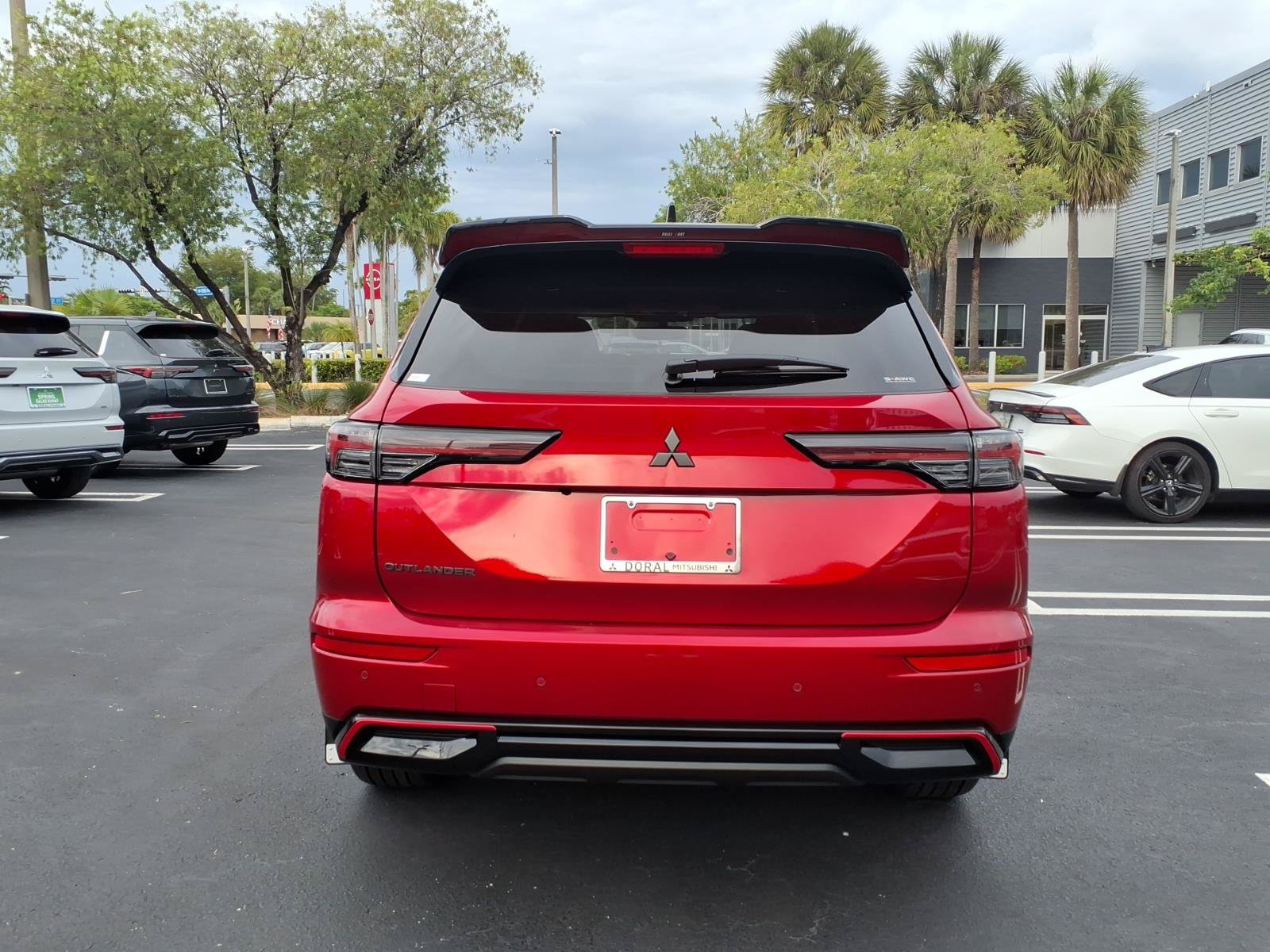New 2026 Mitsubishi Outlander AWD image 9