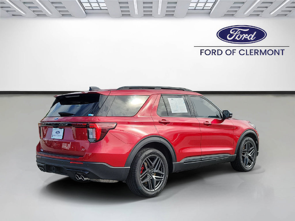 Used 2026 Ford Explorer ST RWD image 4