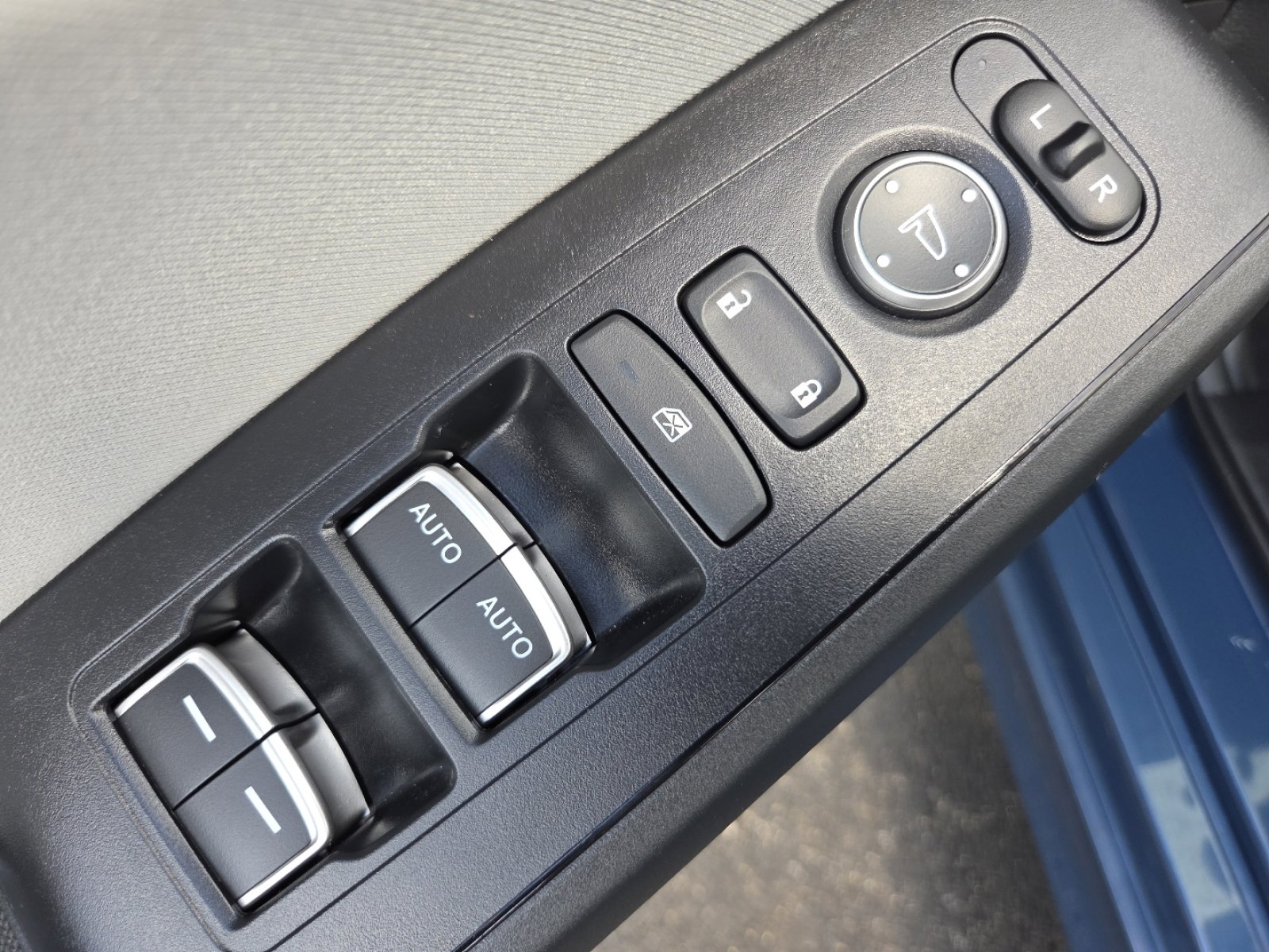 Certified 2025 Honda Civic Sport image 30