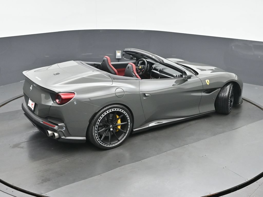 Used 2020 Ferrari Portofino RWD image 42