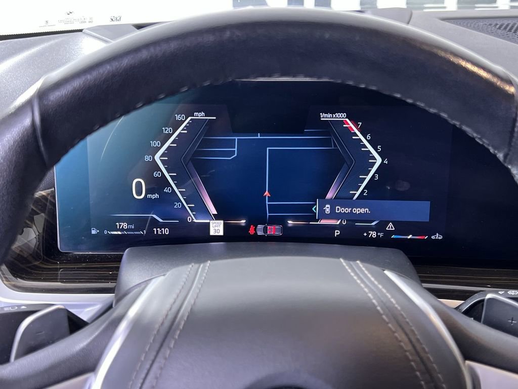 Used 2023 BMW X7 xDrive40i w/ Premium Package image 16