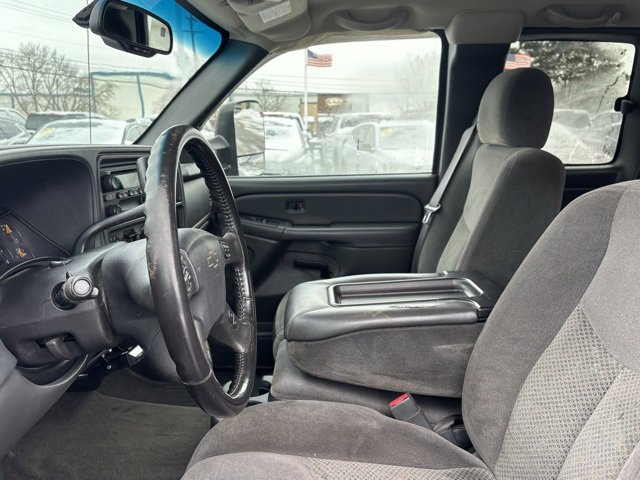 Used 2006 Chevrolet Silverado 2500 LT w/ Snow Plow Prep Package image 11