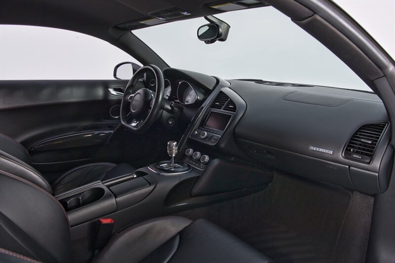 Used 2012 Audi R8 V10 AWD/4WD image 30