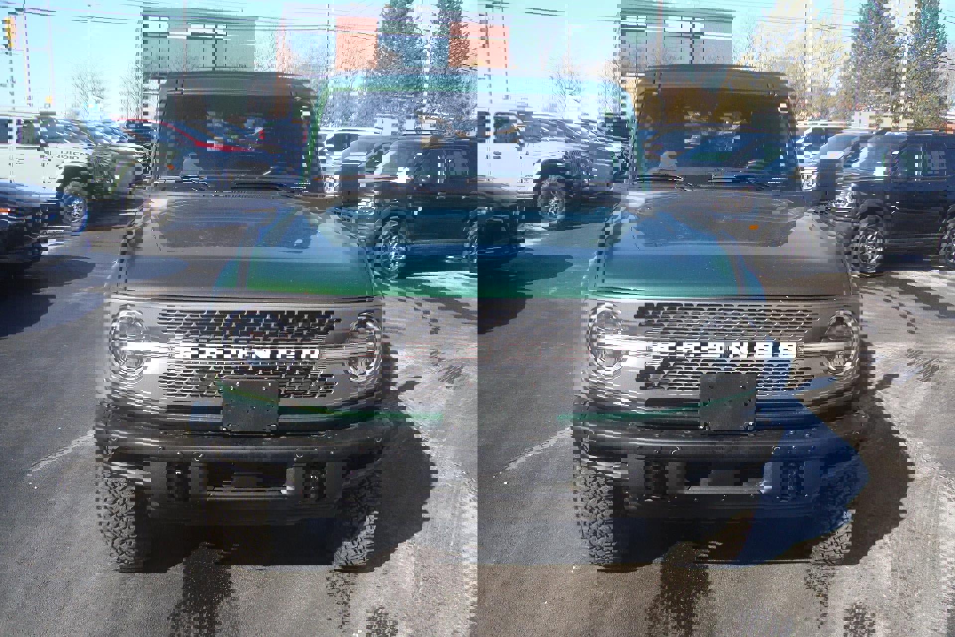 Used 2025 Ford Bronco Badlands image 2