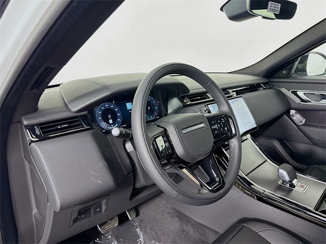 New 2026 Land Rover Range Rover Velar Dynamic SE image 9