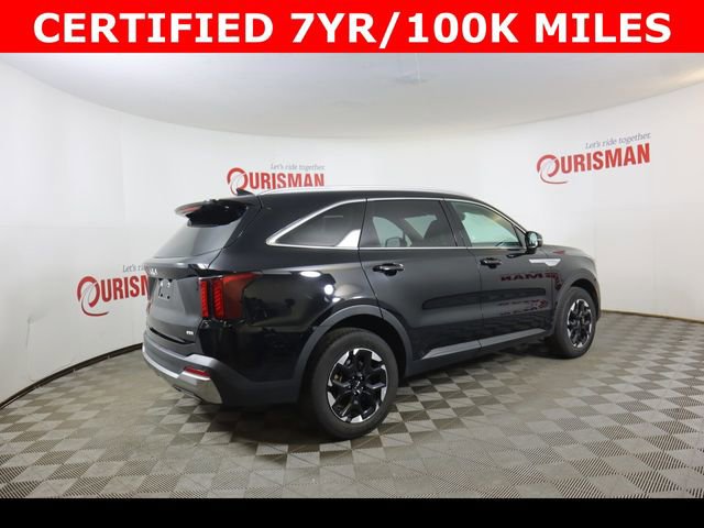 Used 2024 Kia Sorento S image 12