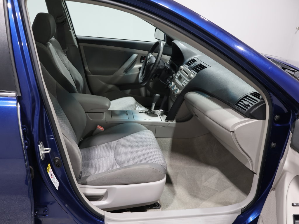 Used 2009 Toyota Camry SE FWD image 23