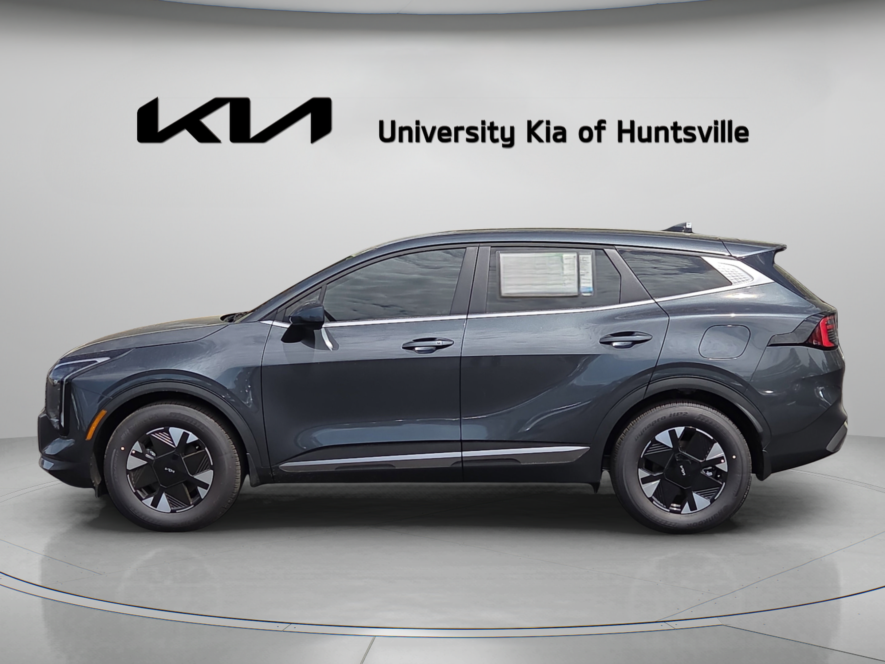 New 2026 Kia Sportage LX FWD image 4
