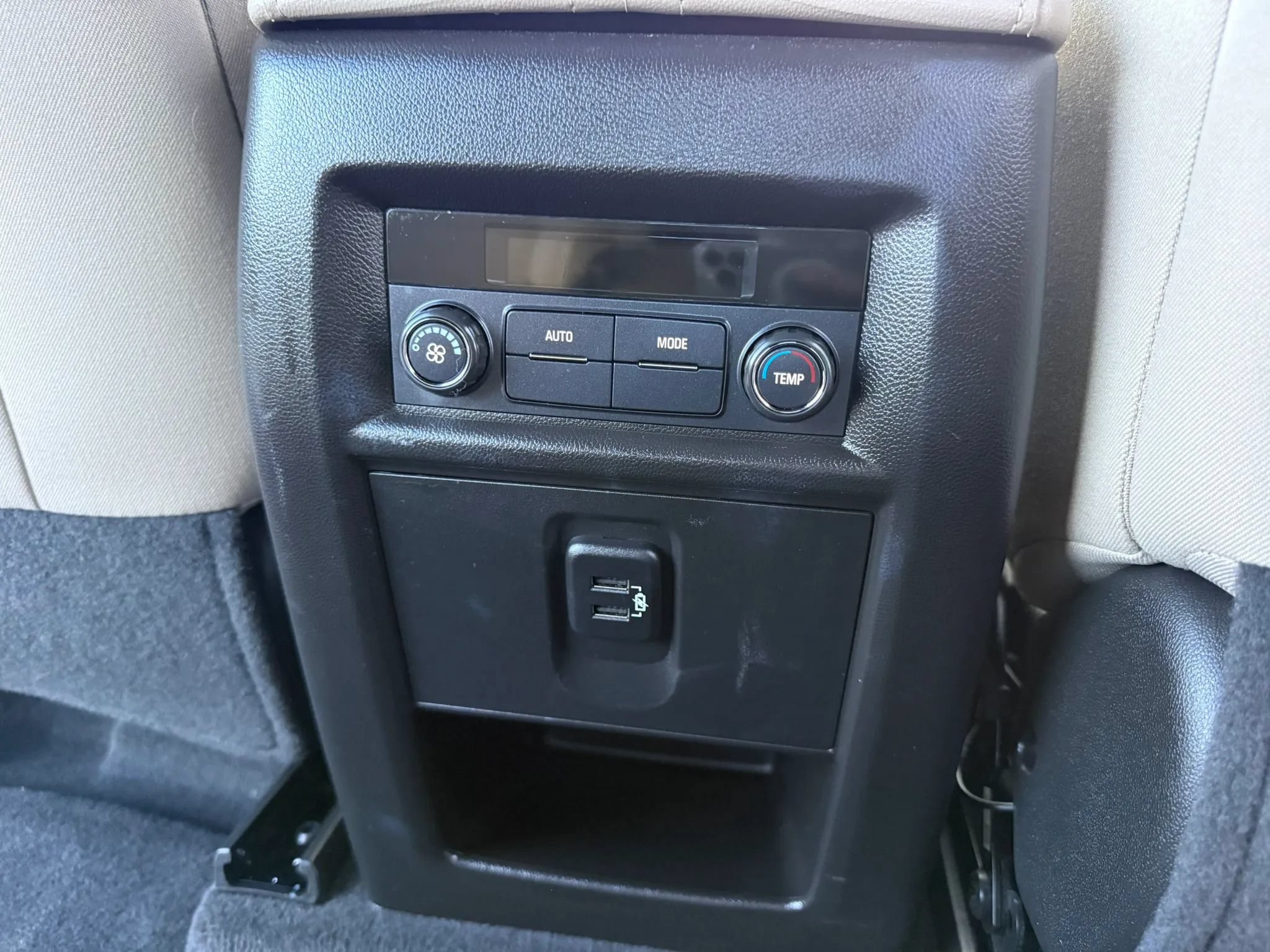 Used 2023 Chevrolet Traverse LT w/ LPO, Cargo Package AWD/4WD image 30