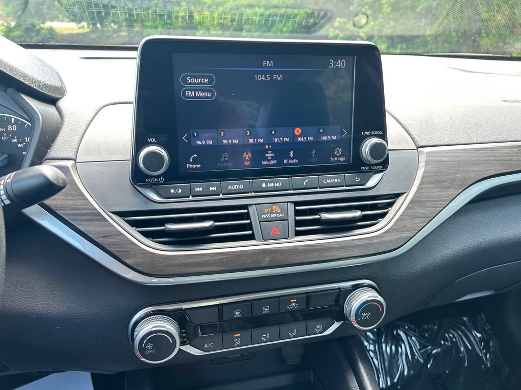 Used 2025 Nissan Altima 2.5 SV FWD image 23