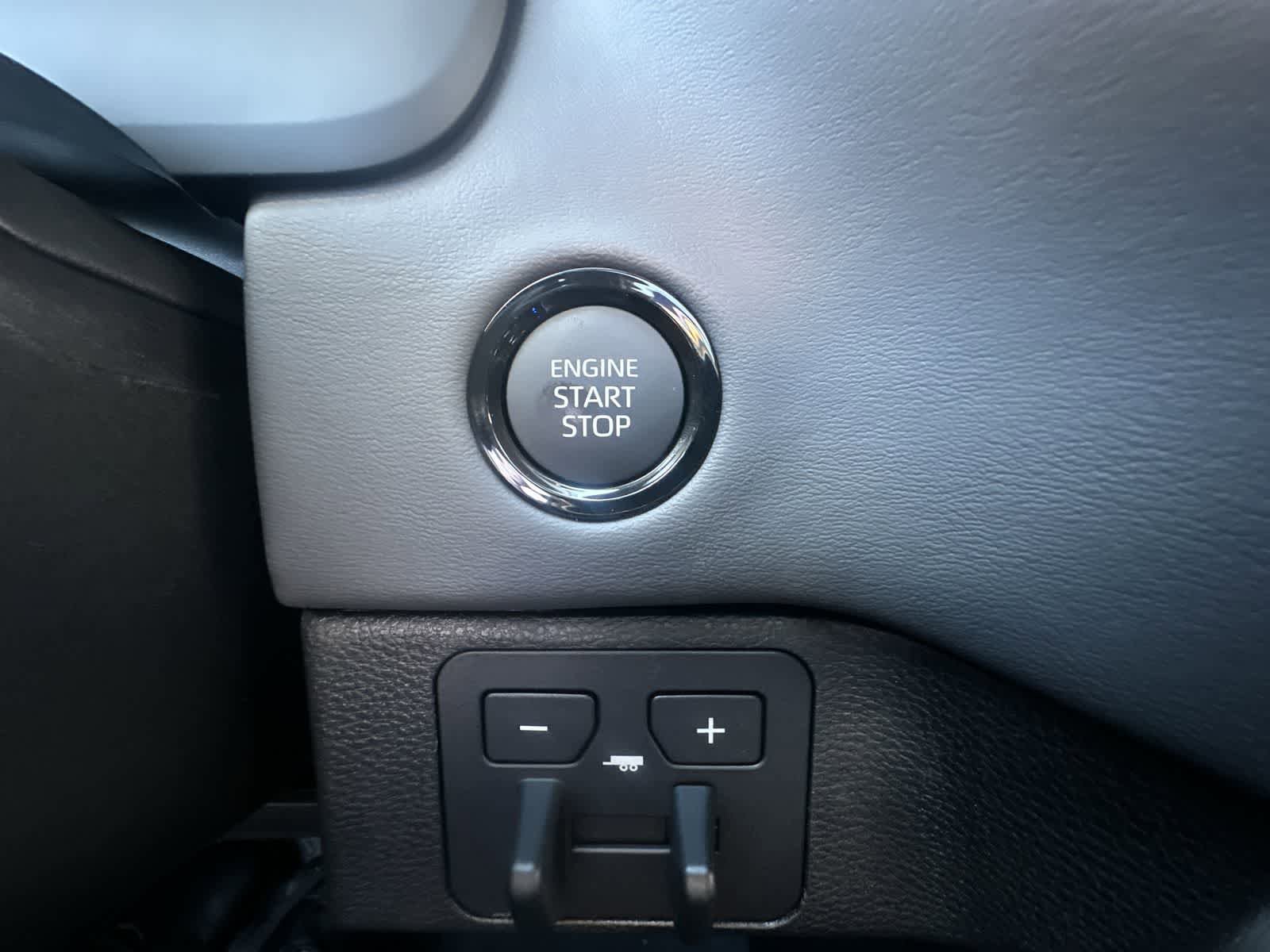 New 2026 Toyota Tundra Platinum AWD/4WD image 40