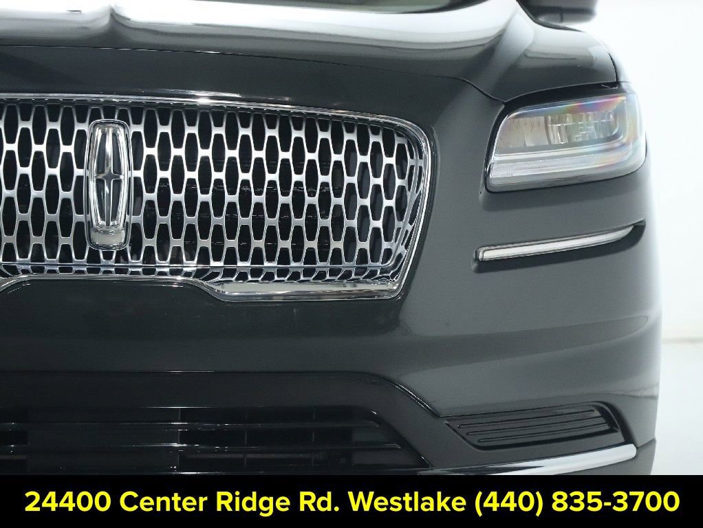 Used 2023 Lincoln Nautilus Reserve w/ Cargo Utility Package AWD/4WD image 8