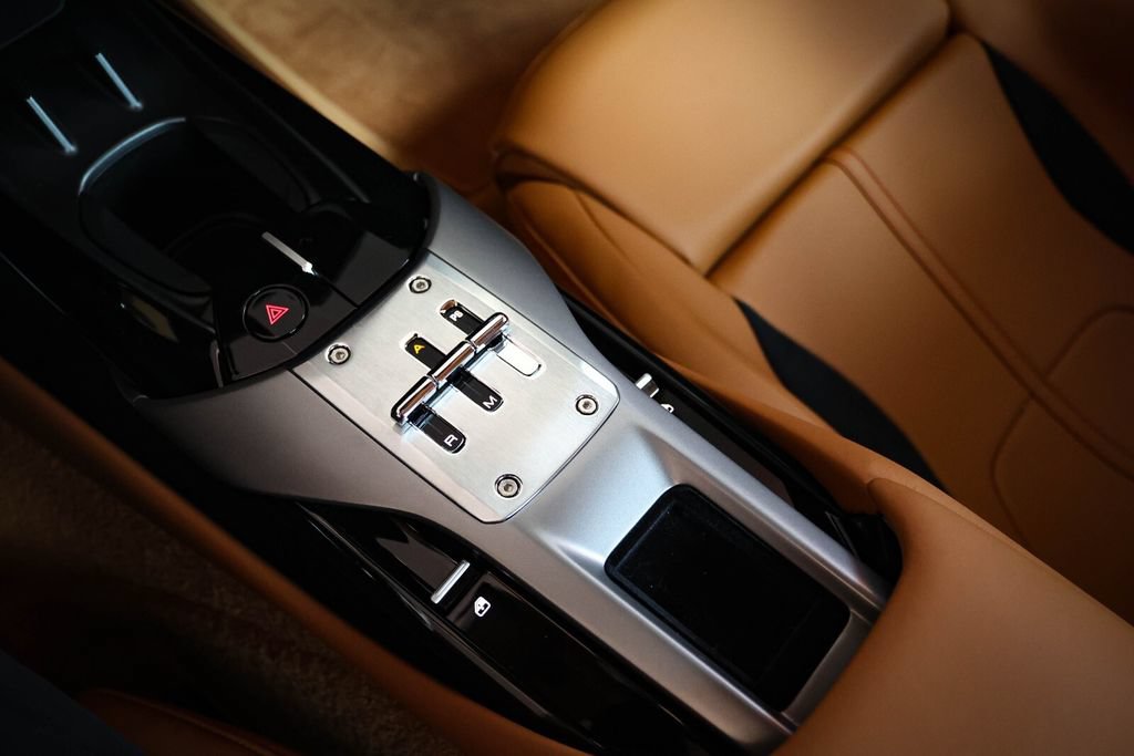 Certified 2025 Ferrari 12Cilindri RWD image 37