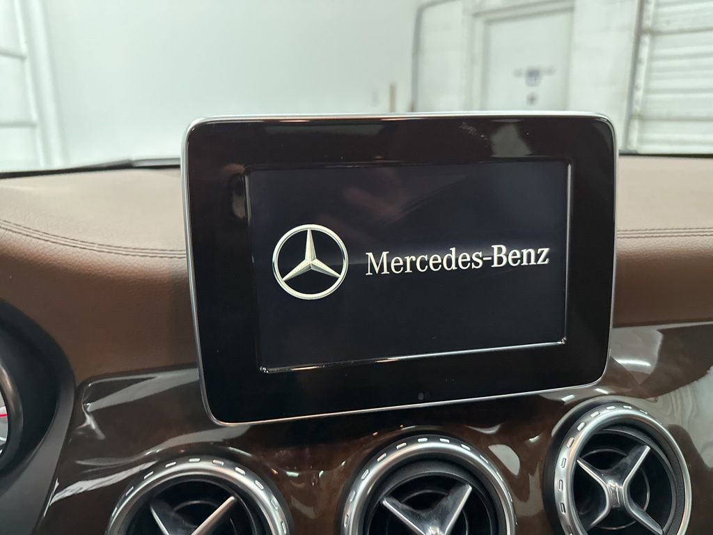 Used 2017 Mercedes-Benz GLA 250 image 11