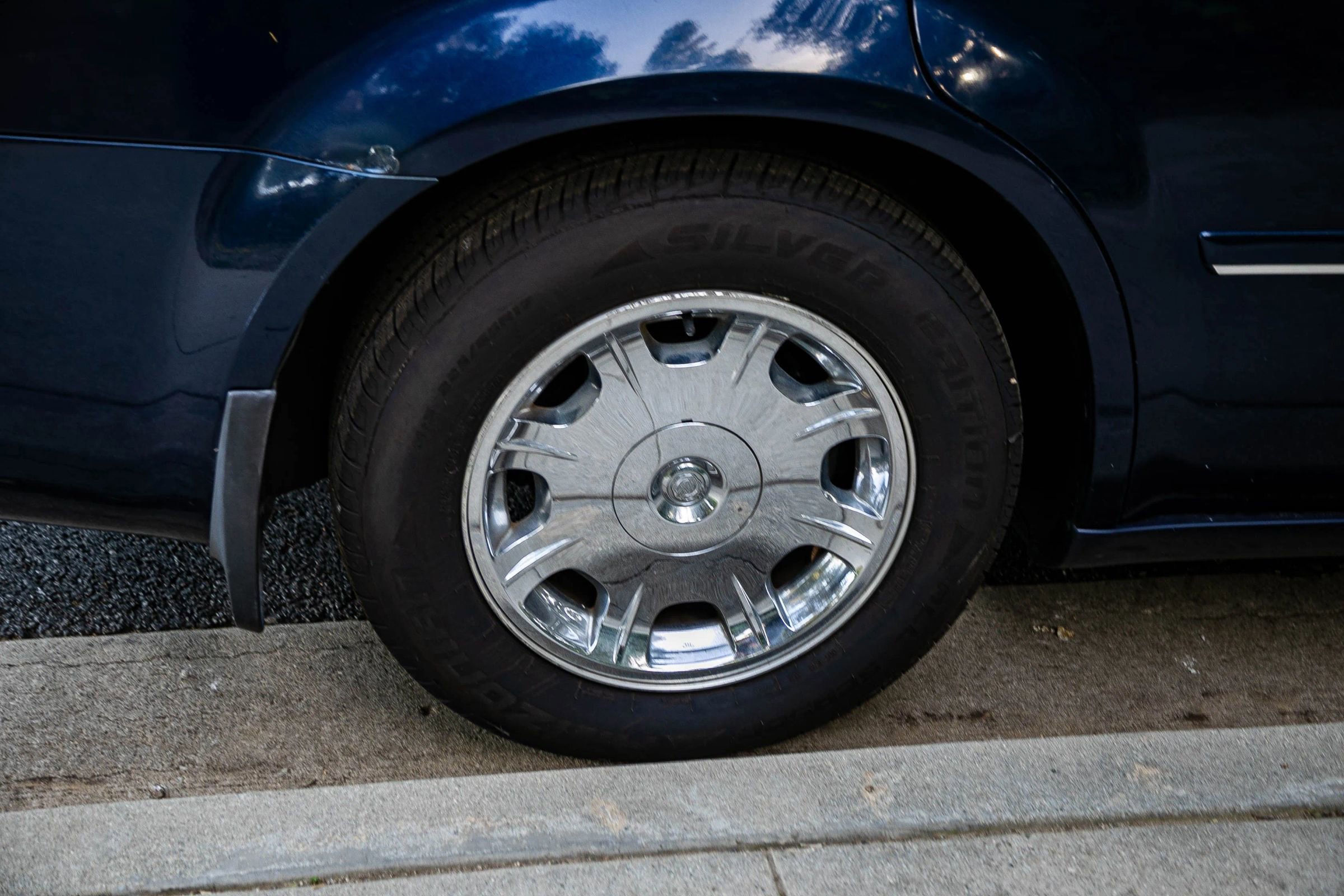 Used 2005 Chrysler 300 Touring RWD image 13
