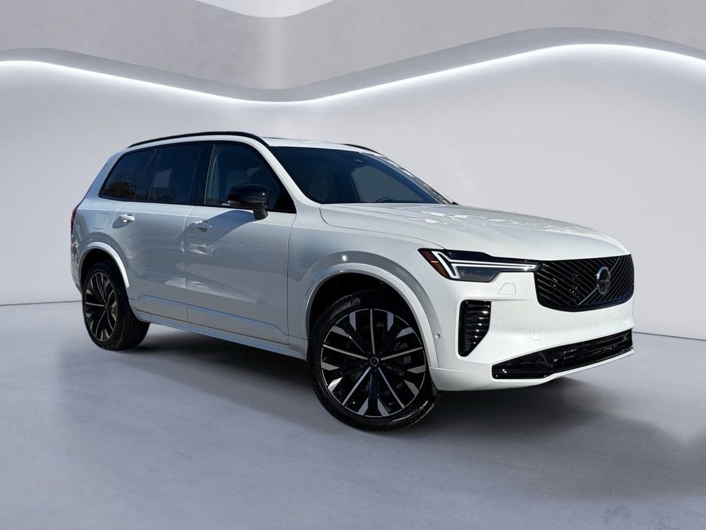 New 2026 Volvo XC90 B6 Ultra w/ Lounge Package image 2