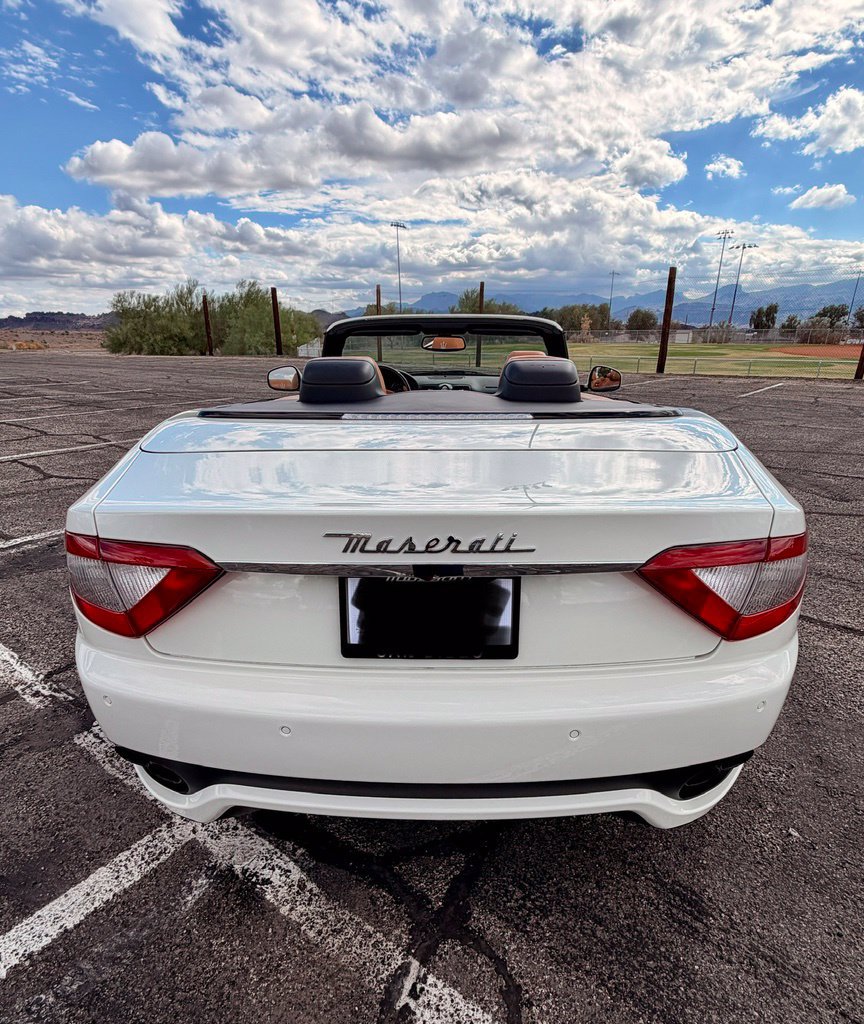 Used 2014 Maserati GranTurismo Convertible RWD image 16