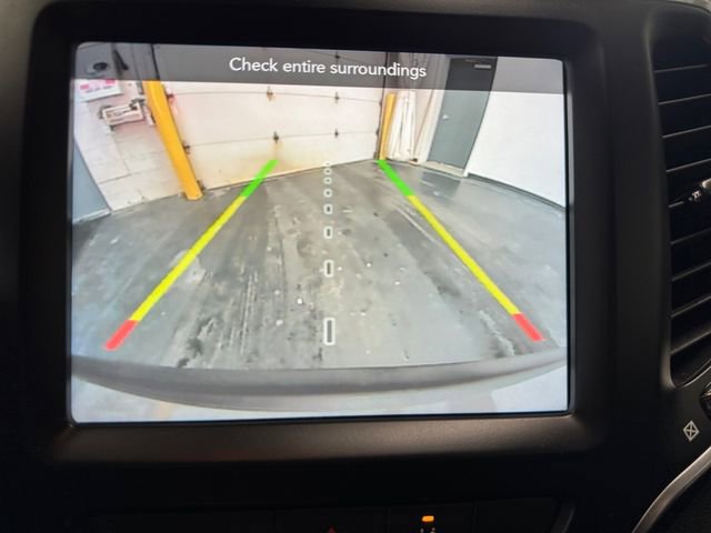 Used 2022 Jeep Cherokee Latitude Lux image 15