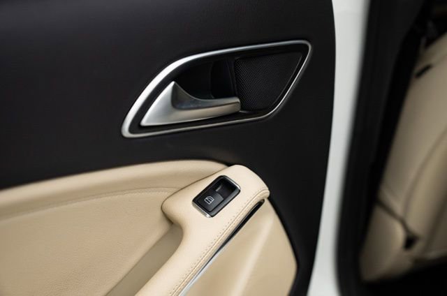 Used 2018 Mercedes-Benz CLA 250 4MATIC image 26