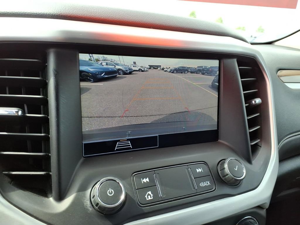 Used 2021 GMC Acadia SLE FWD image 20