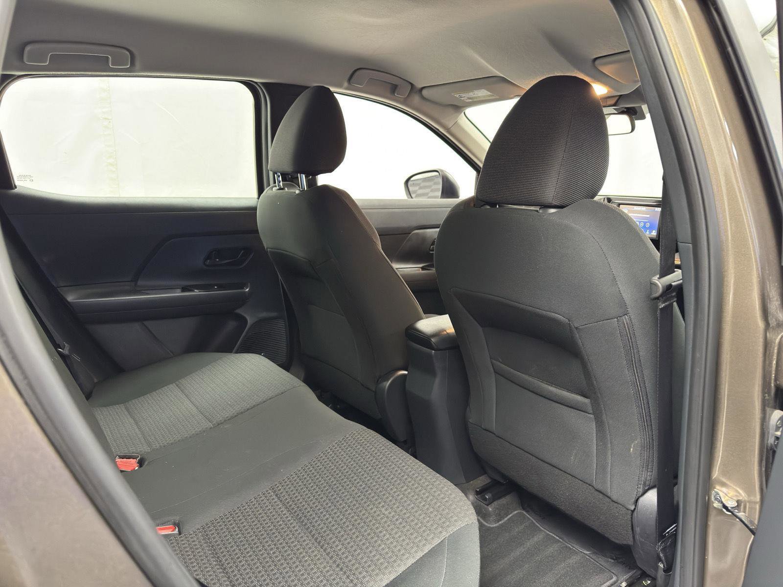 Used 2025 Nissan Kicks S AWD/4WD image 39