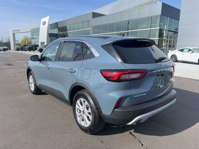 Used 2023 Ford Escape Active w/ Tech Pack #1 AWD/4WD image 7