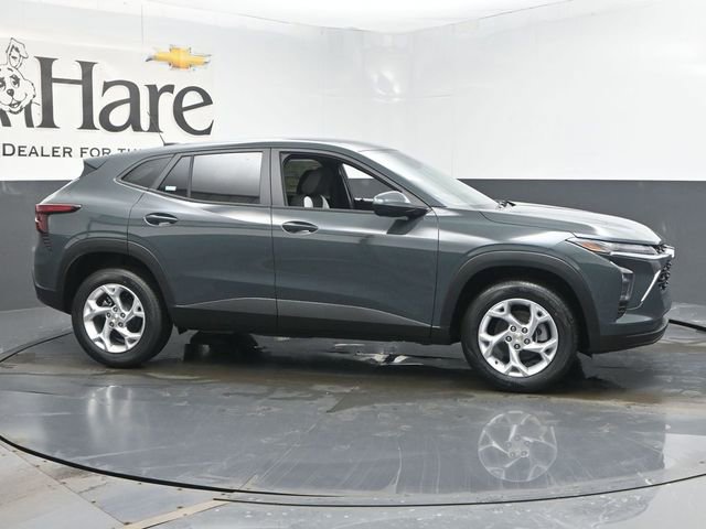 New 2026 Chevrolet Trax LS w/ LS Convenience Package image 1