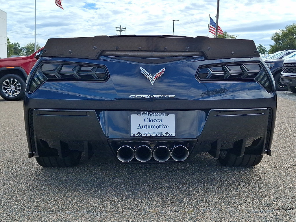 Used 2015 Chevrolet Corvette Stingray Coupe w/ 3LT Preferred Equipment Group RWD image 8