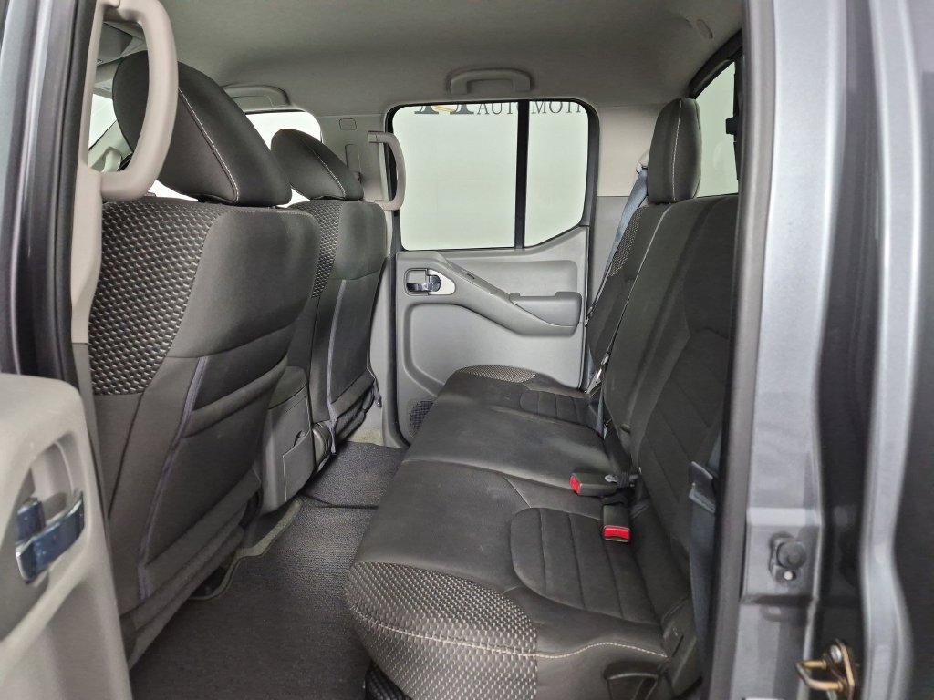 Used 2016 Nissan Frontier Desert Runner RWD image 28