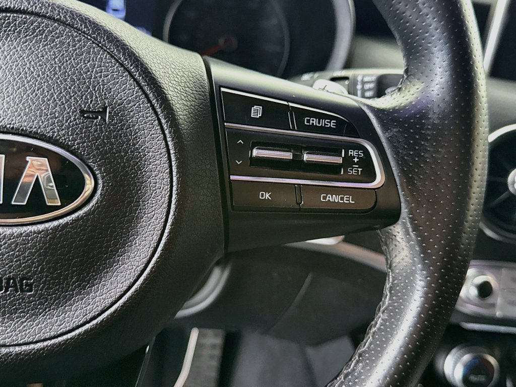Used 2020 Kia Stinger GT-Line RWD image 12