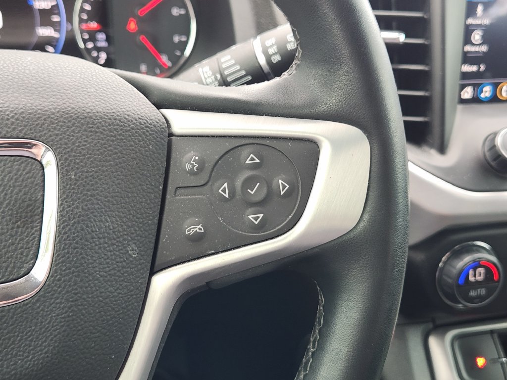 Used 2023 GMC Acadia SLT FWD image 28