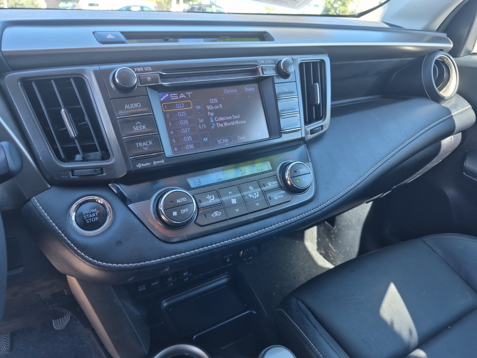 Used 2013 Toyota RAV4 Limited AWD/4WD image 11