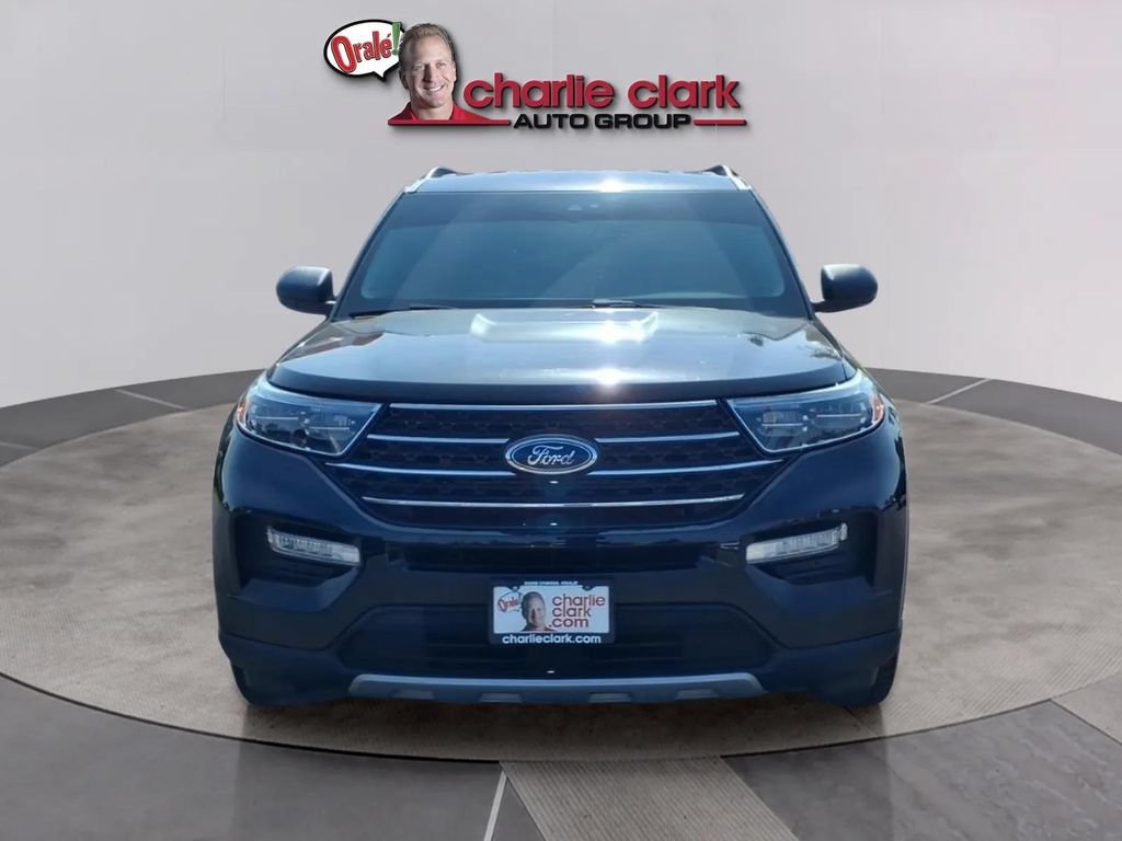 Used 2023 Ford Explorer XLT w/ Equipment Group 202A RWD image 9