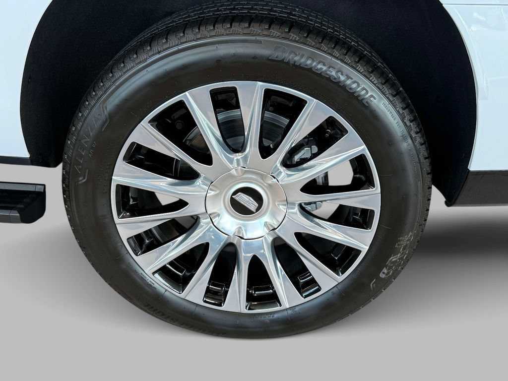 Used 2026 Cadillac Escalade ESV Platinum Luxury w/ LPO, Floor Liner Package AWD/4WD image 12
