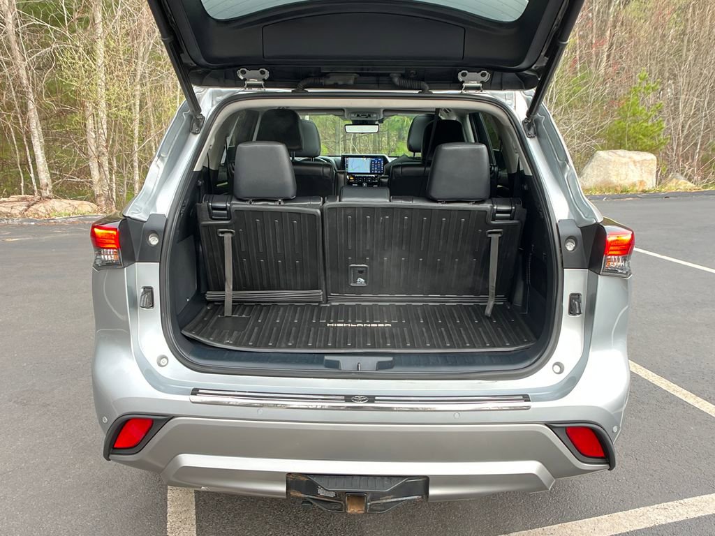 Used 2022 Toyota Highlander Platinum AWD/4WD image 25