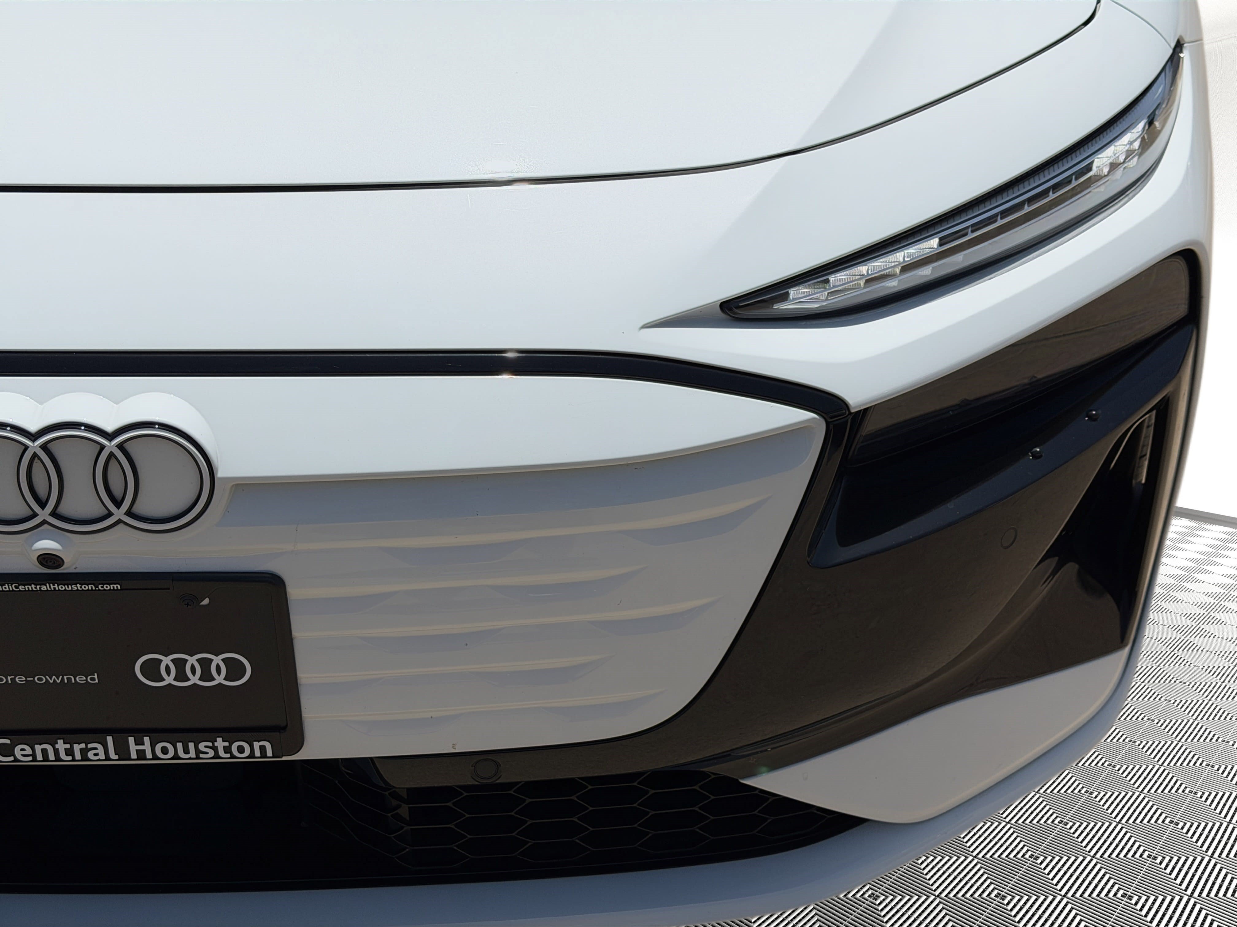 Certified 2025 Audi A6 e-tron Premium Plus w/ Premium Plus AWD/4WD image 11