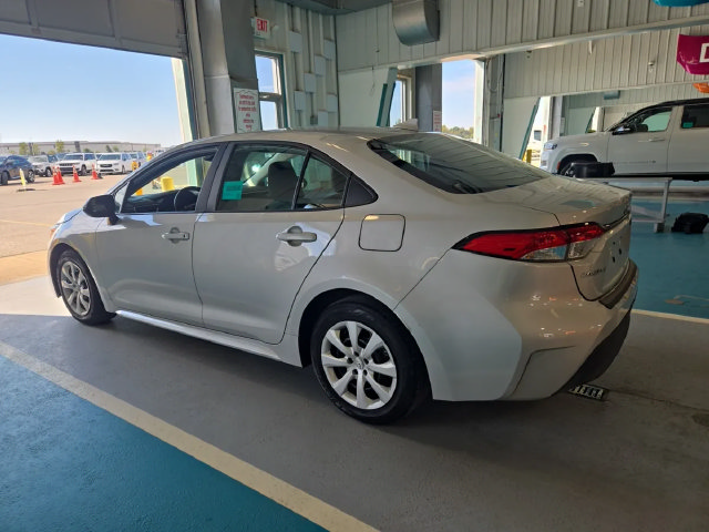 Used 2024 Toyota Corolla LE FWD image 4