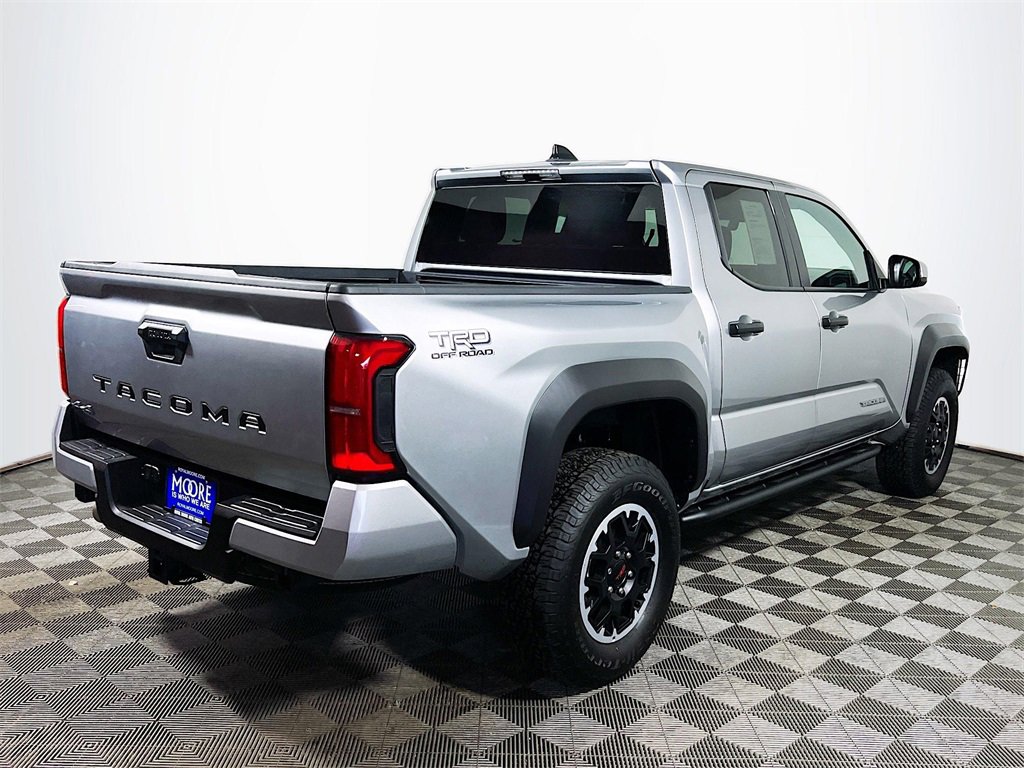 Certified 2025 Toyota Tacoma TRD Off-Road image 8