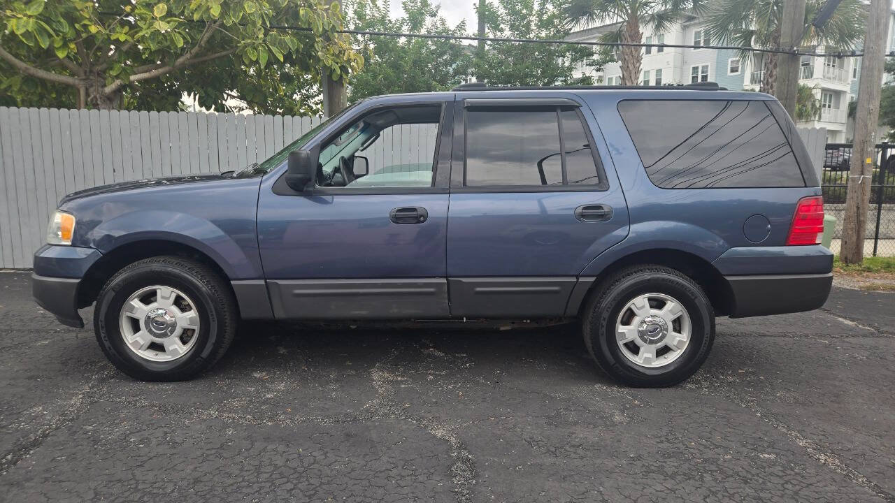 Used 2004 Ford Expedition XLS AWD/4WD image 15
