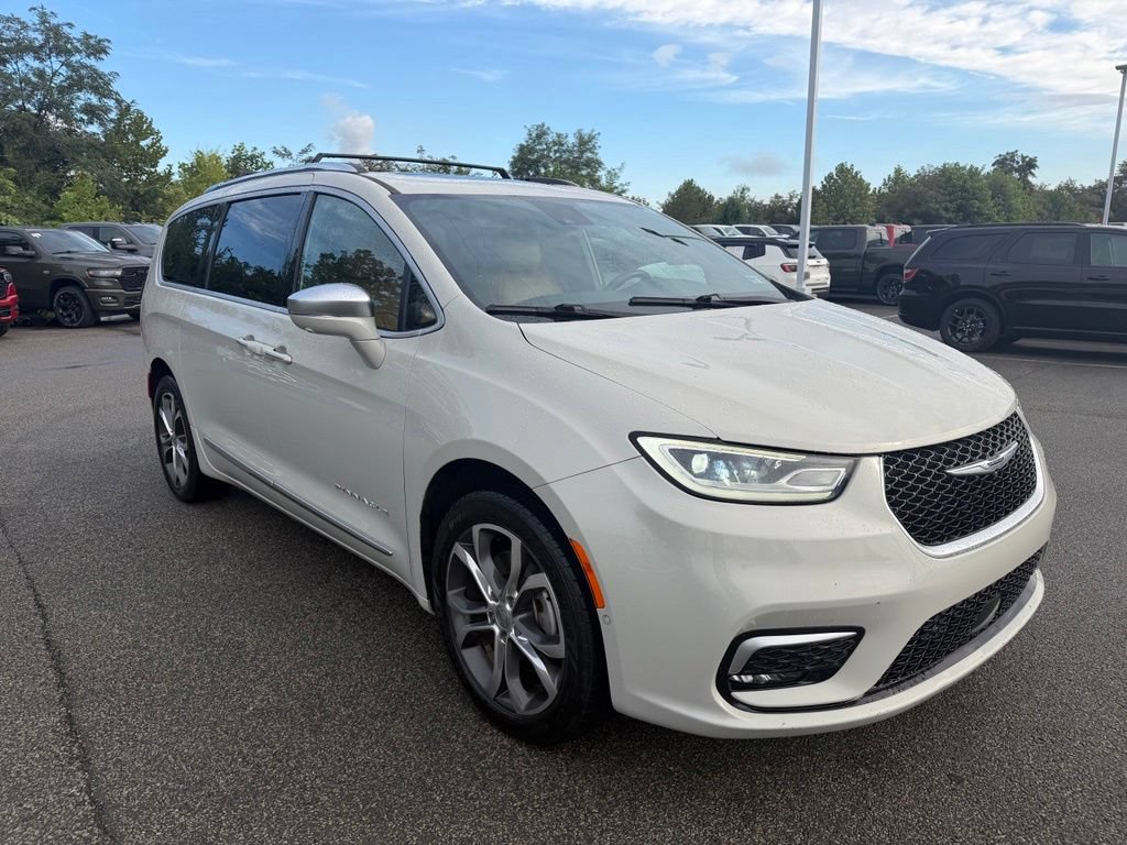Used 2021 Chrysler Pacifica Pinnacle AWD/4WD image 7