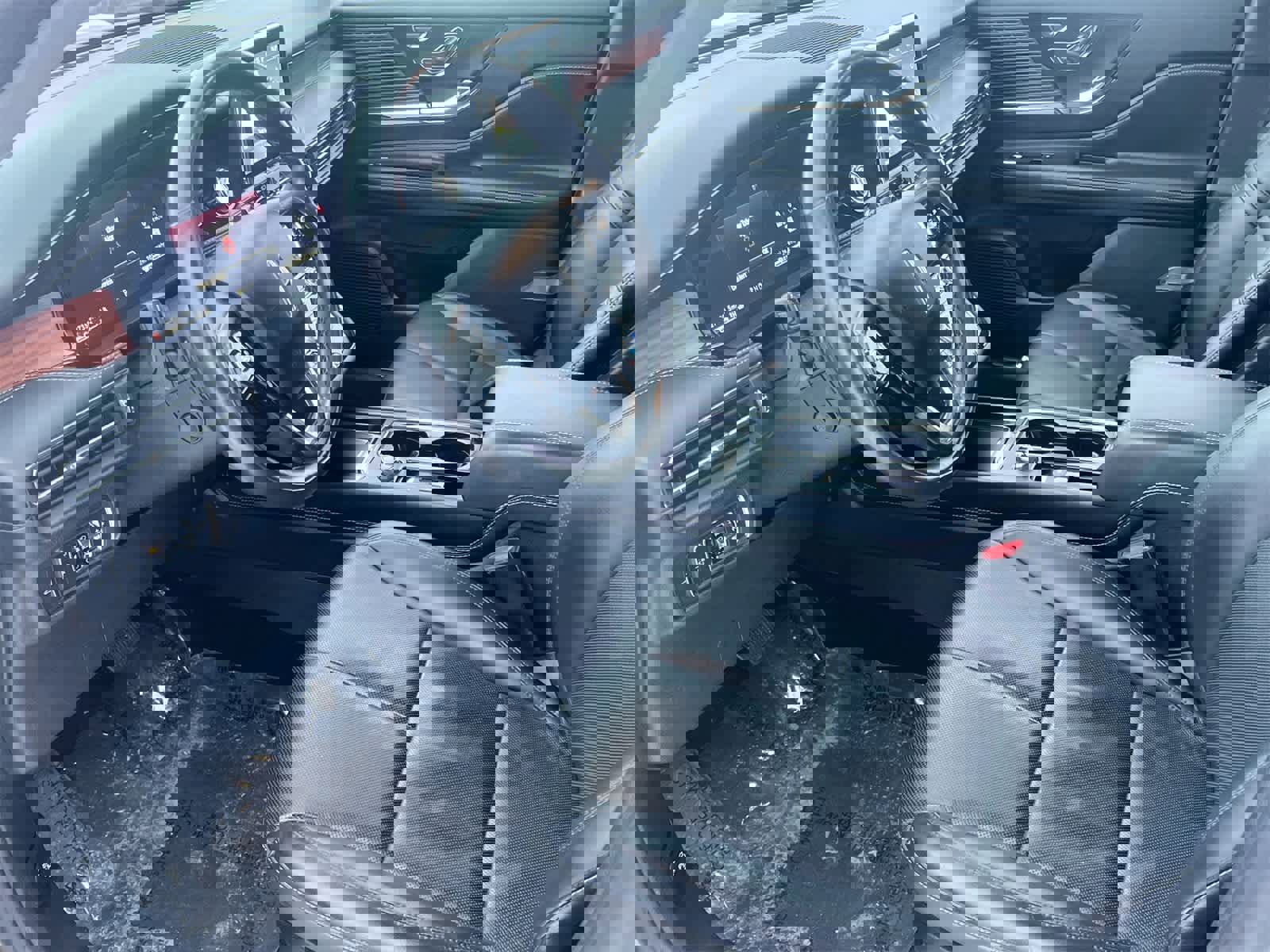 Used 2022 Lincoln Corsair Reserve w/ Equipment Group 201A image 10