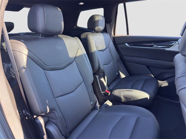 Used 2024 Cadillac XT6 Premium Luxury w/ Technology Package image 18