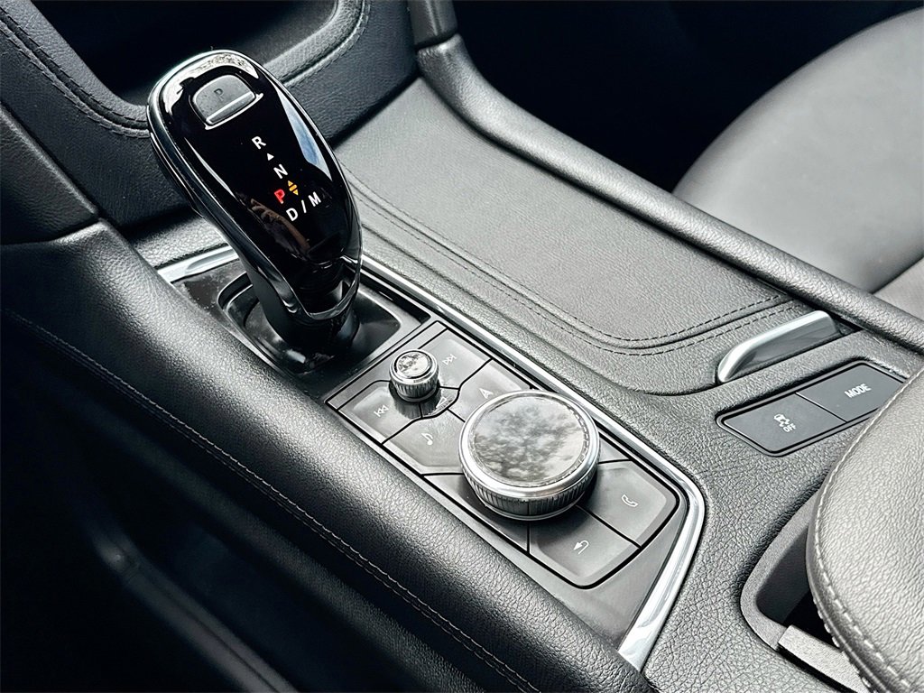 Used 2024 Cadillac XT6 Premium Luxury w/ Technology Package image 18