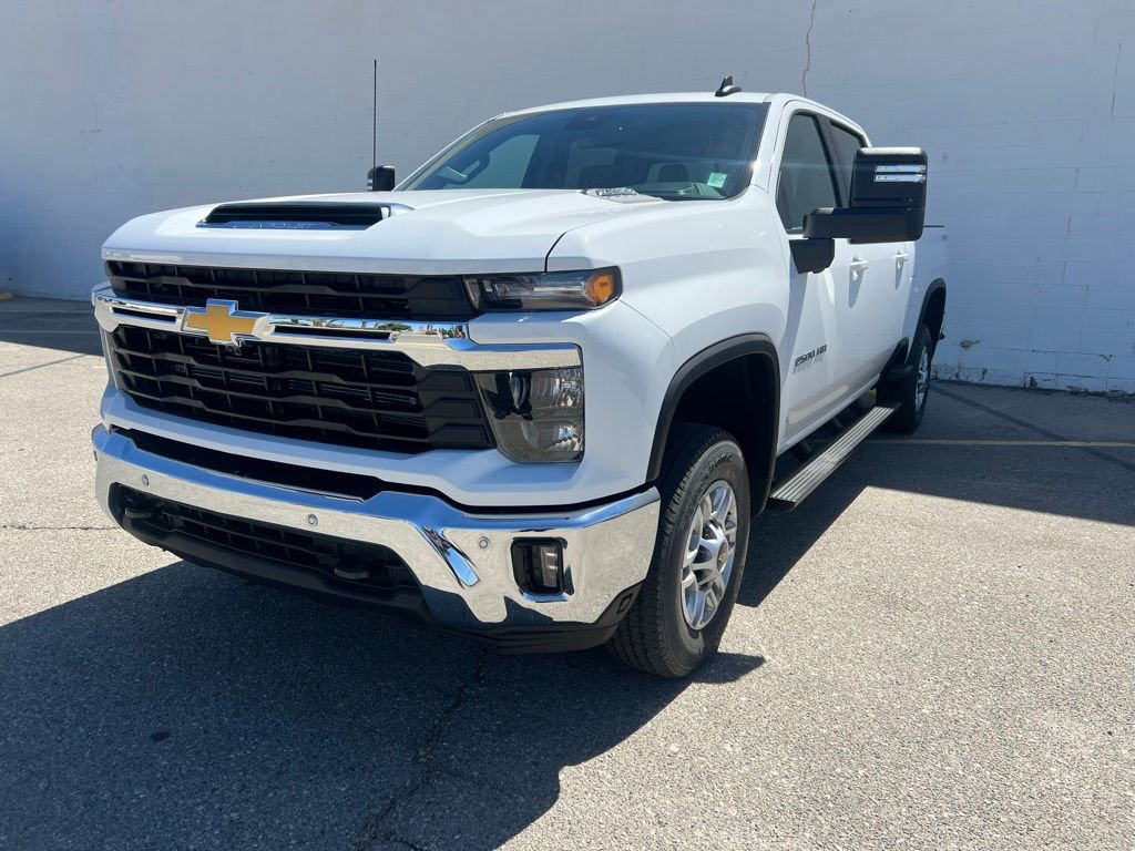 New 2026 Chevrolet Silverado 2500 LT w/ Safety Package AWD/4WD image 1