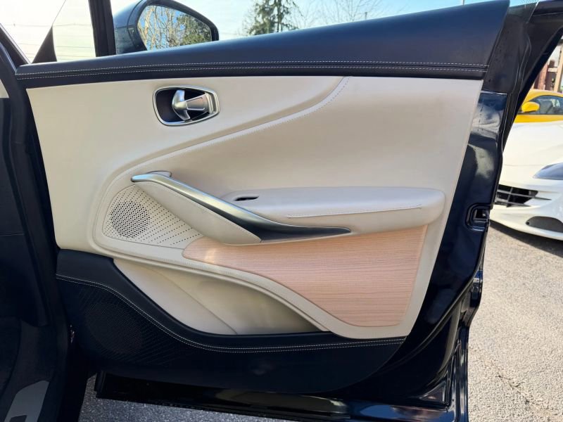 Used 2021 Aston Martin DBX Sport Utility 4D image 28