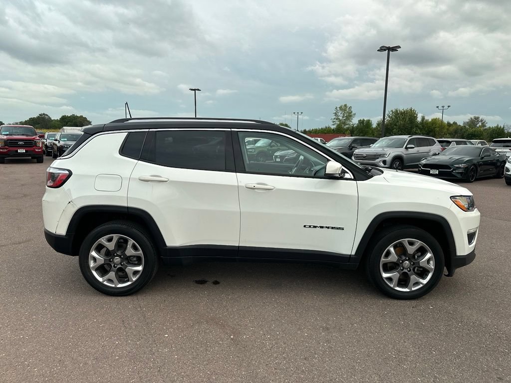 Used 2019 Jeep Compass Limited AWD/4WD image 34