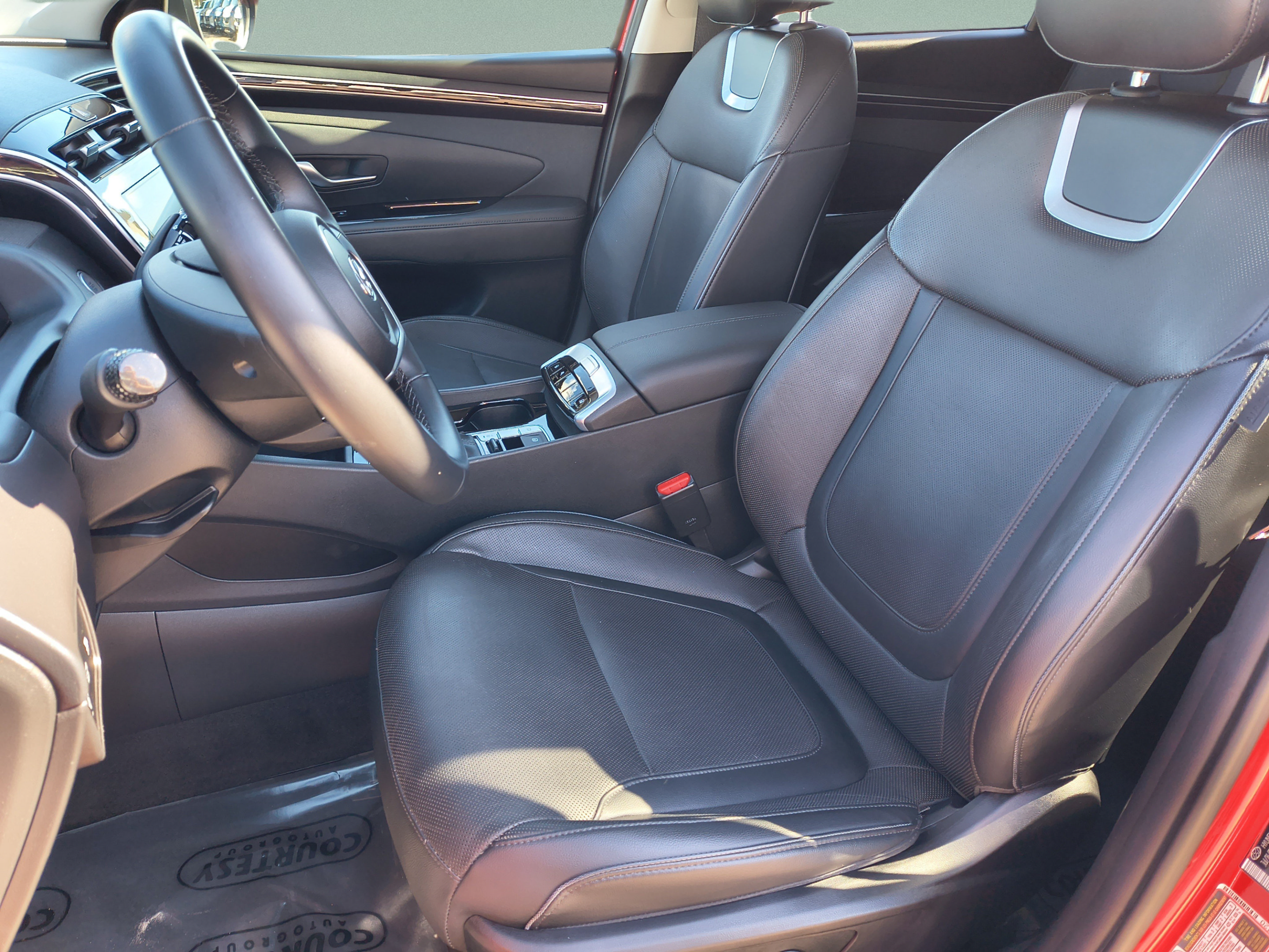 Used 2022 Hyundai Tucson SEL w/ Convenience + Premium Package FWD image 19