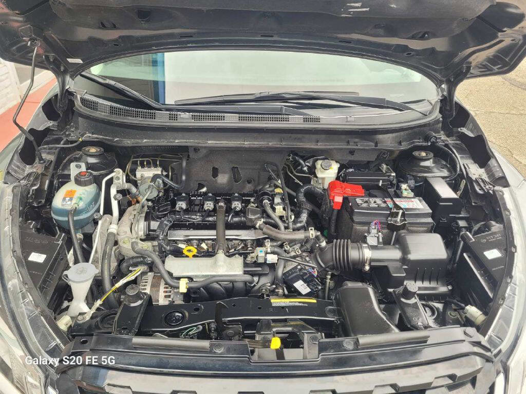 Used 2022 Nissan Kicks S image 19