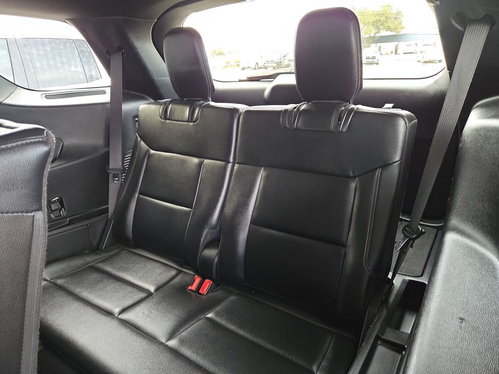 Used 2020 Ford Explorer XLT w/ Equipment Group 202A AWD/4WD image 15