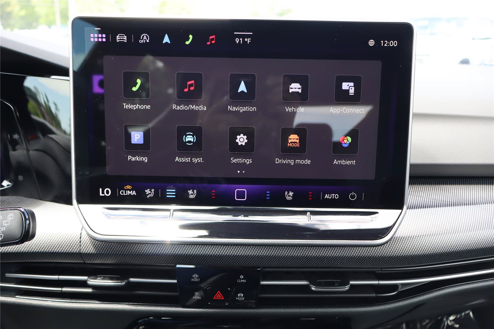 Certified 2025 Volkswagen GTI SE FWD image 19
